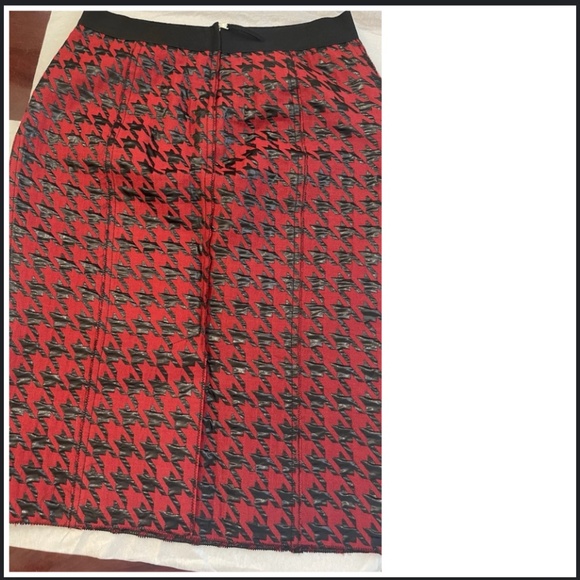 New! D&G Dolce & Gabbana Red & Black Houndstooth Skirt 42 Sheen - Picture 3 of 9